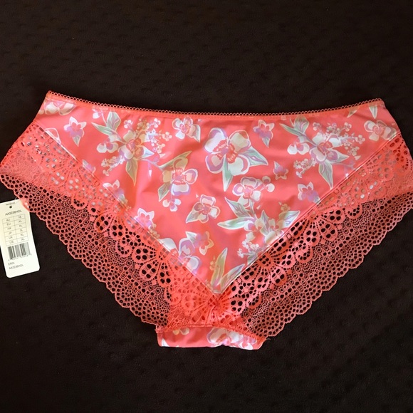++2 for $20++ Freya Lingerie Erin Short (Hipster) Hot Coral - Picture 3 of 7